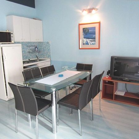 Apartments Zdenka Donji Okrug  Екстериор снимка