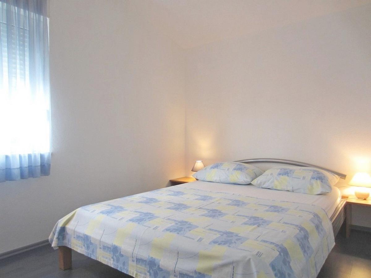 Apartments Zdenka Donji Okrug  Екстериор снимка