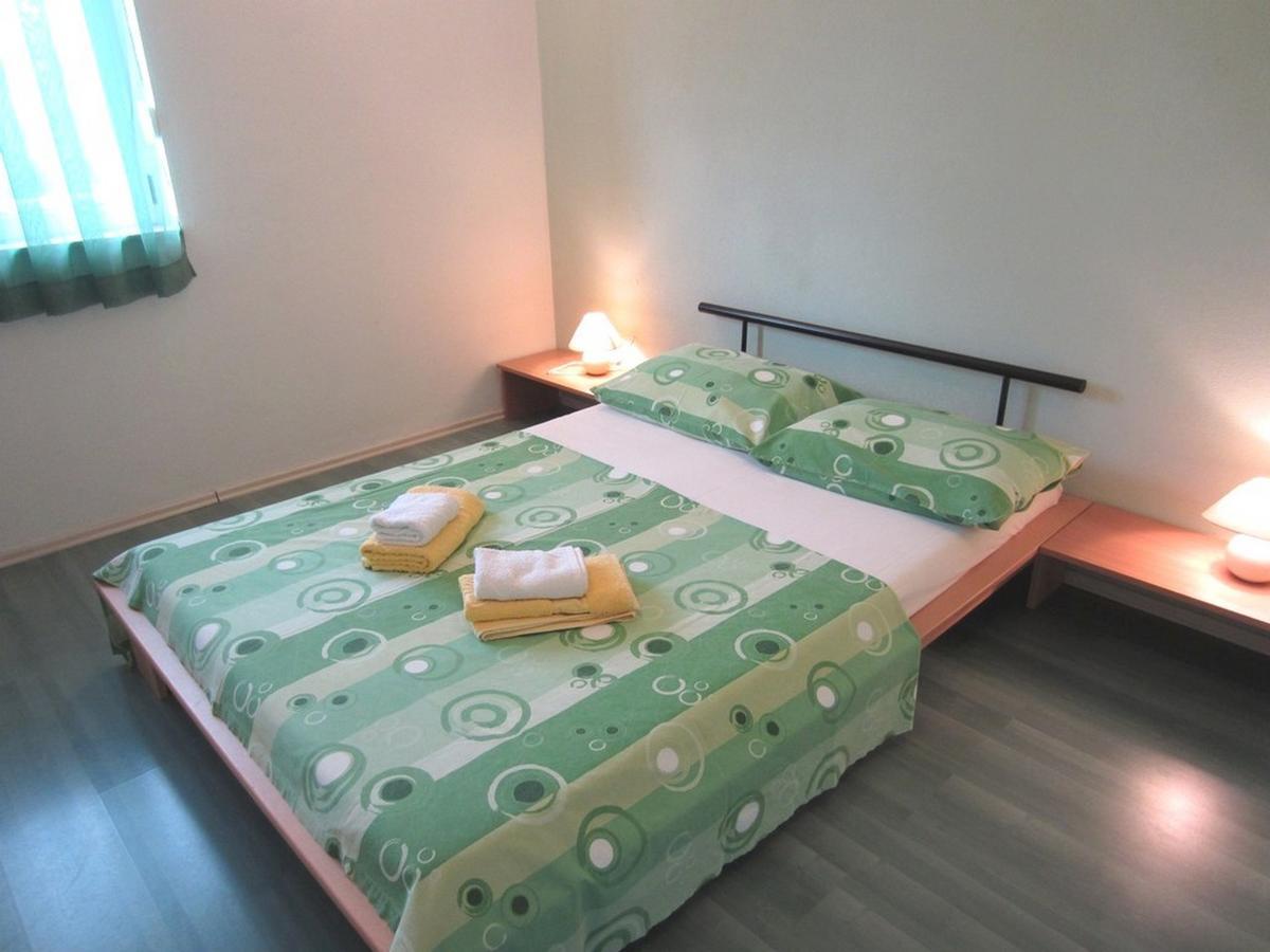 Apartments Zdenka Donji Okrug  Екстериор снимка